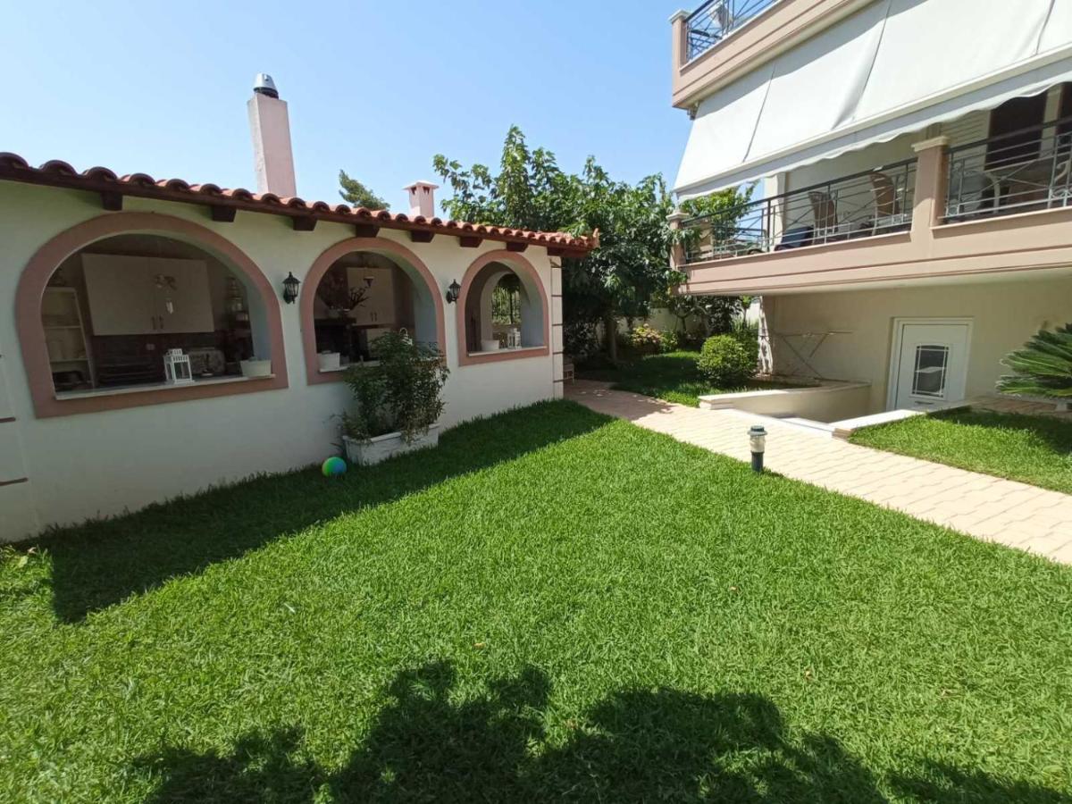 Flat With Garden Near Sea, Port And Airport Daire Artemida  Dış mekan fotoğraf