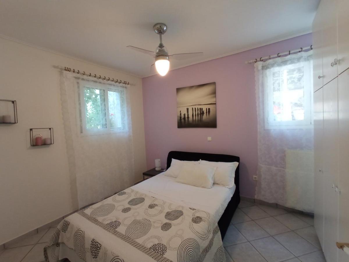 Flat With Garden Near Sea, Port And Airport Daire Artemida  Oda fotoğraf